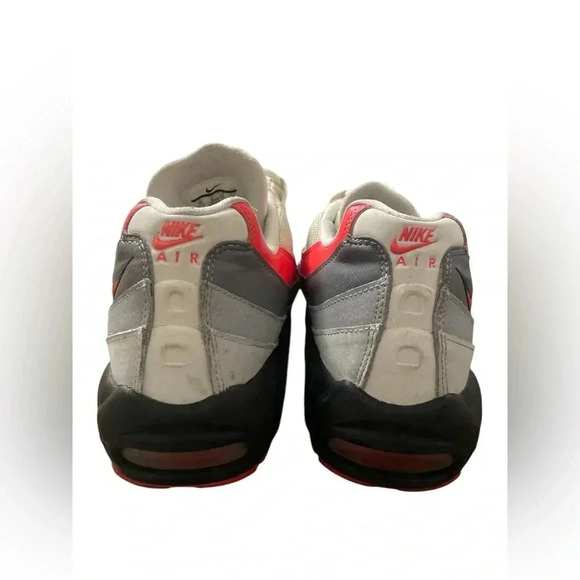 Nike Air Max 95 Crimson Comet - Picture 3 of 3